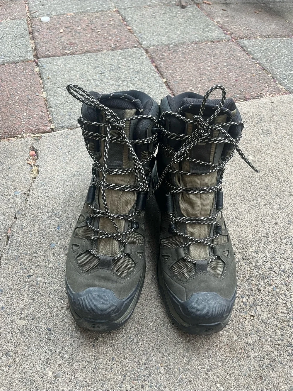 Men Salomon Boots - Durable All-Terrain Support Size 11.5